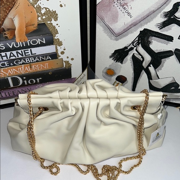 shiraleah chicago Handbags - Shiraleah Chicago Elliot Shoulder Bag